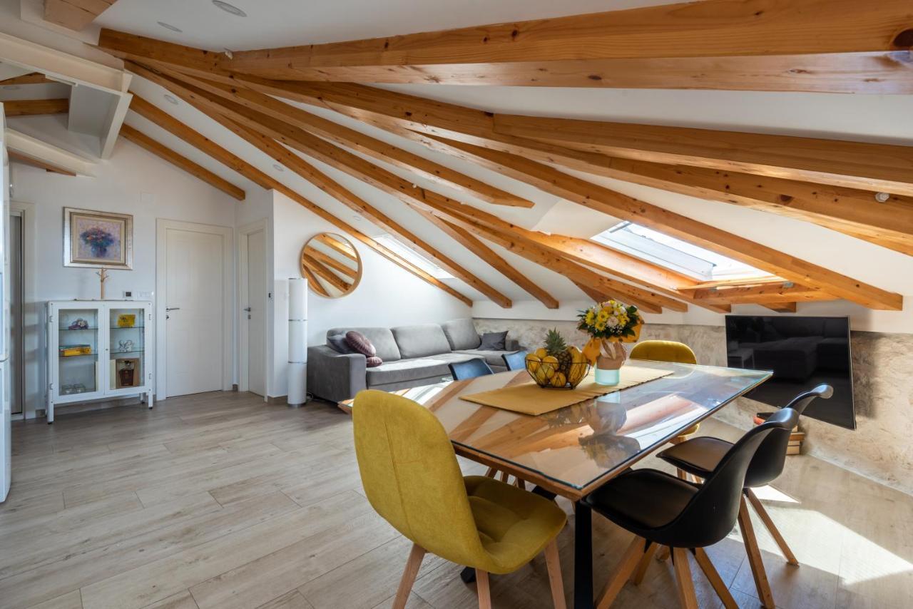 Lighthouse Central Apartments Omiš Екстериор снимка