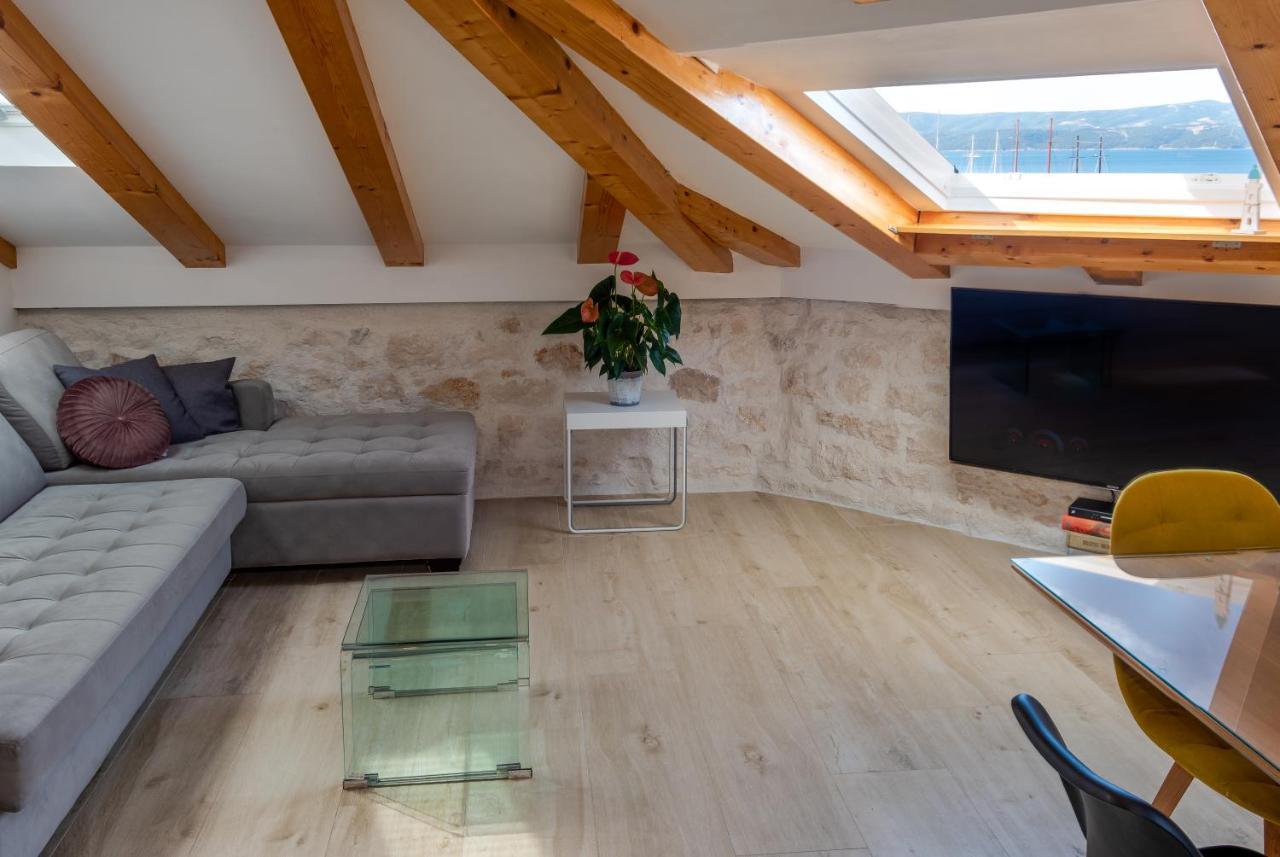 Lighthouse Central Apartments Omiš Екстериор снимка