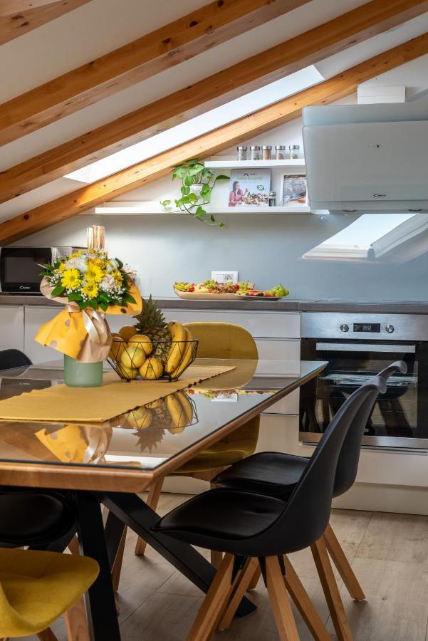 Lighthouse Central Apartments Omiš Екстериор снимка