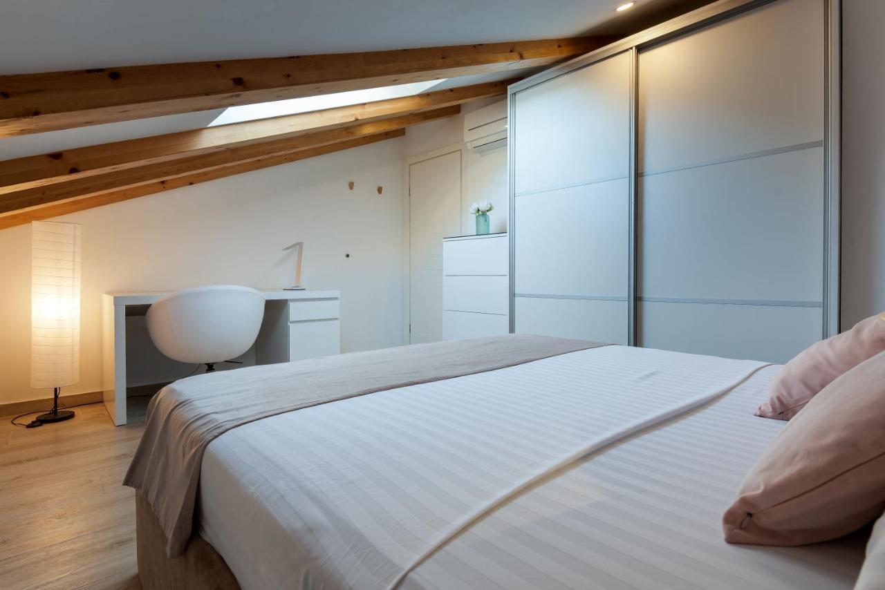 Lighthouse Central Apartments Omiš Екстериор снимка